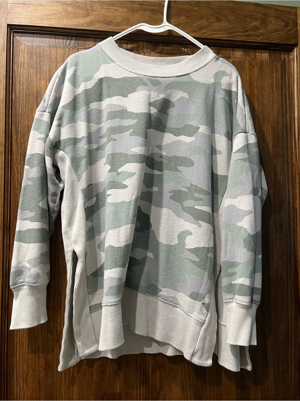 Aerie Sage Camo Crewneck Sweatshirt - Lightweight Casual Pullover